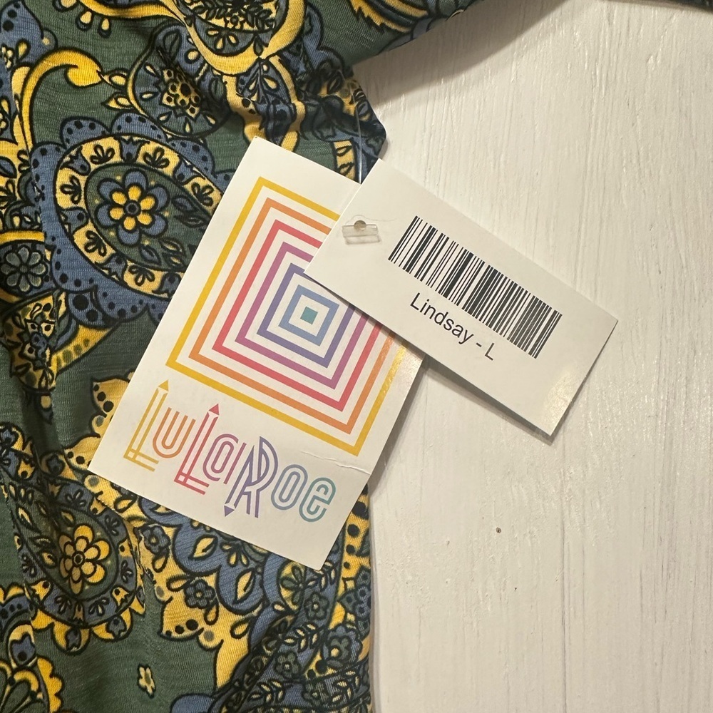 LuLaRoe Lindsay Kimono Cardigan L NWT Green Paisley Floral Open Front Cover Up - Picture 6 of 9